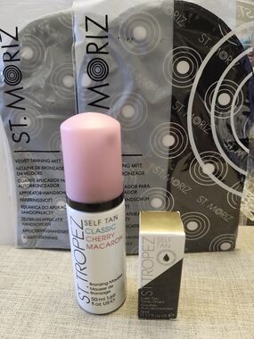 St. Tropez Self Tan Classic Cherry Macaron - Self Tanning Mousse 2 Tan Mitts